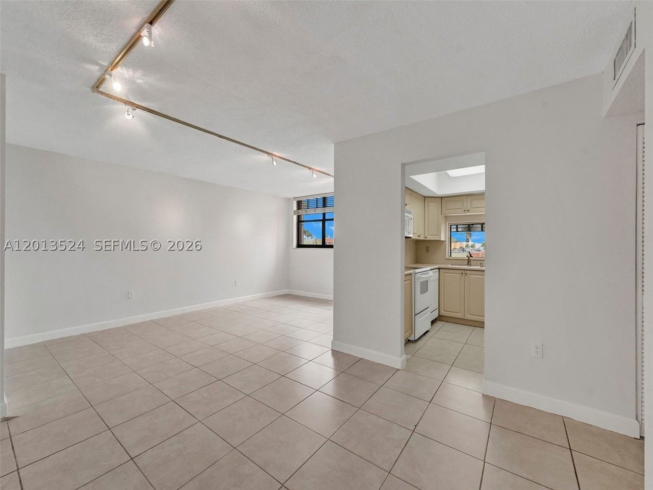 9420 W Flagler St #312 - Photo 3 of 23