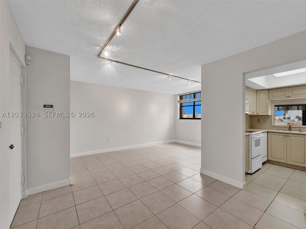 9420 W Flagler St #312 - Photo 4 of 23