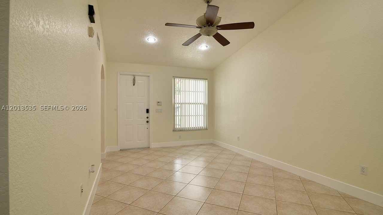 18743 Sw 27th St #18743 - Photo 6 of 25