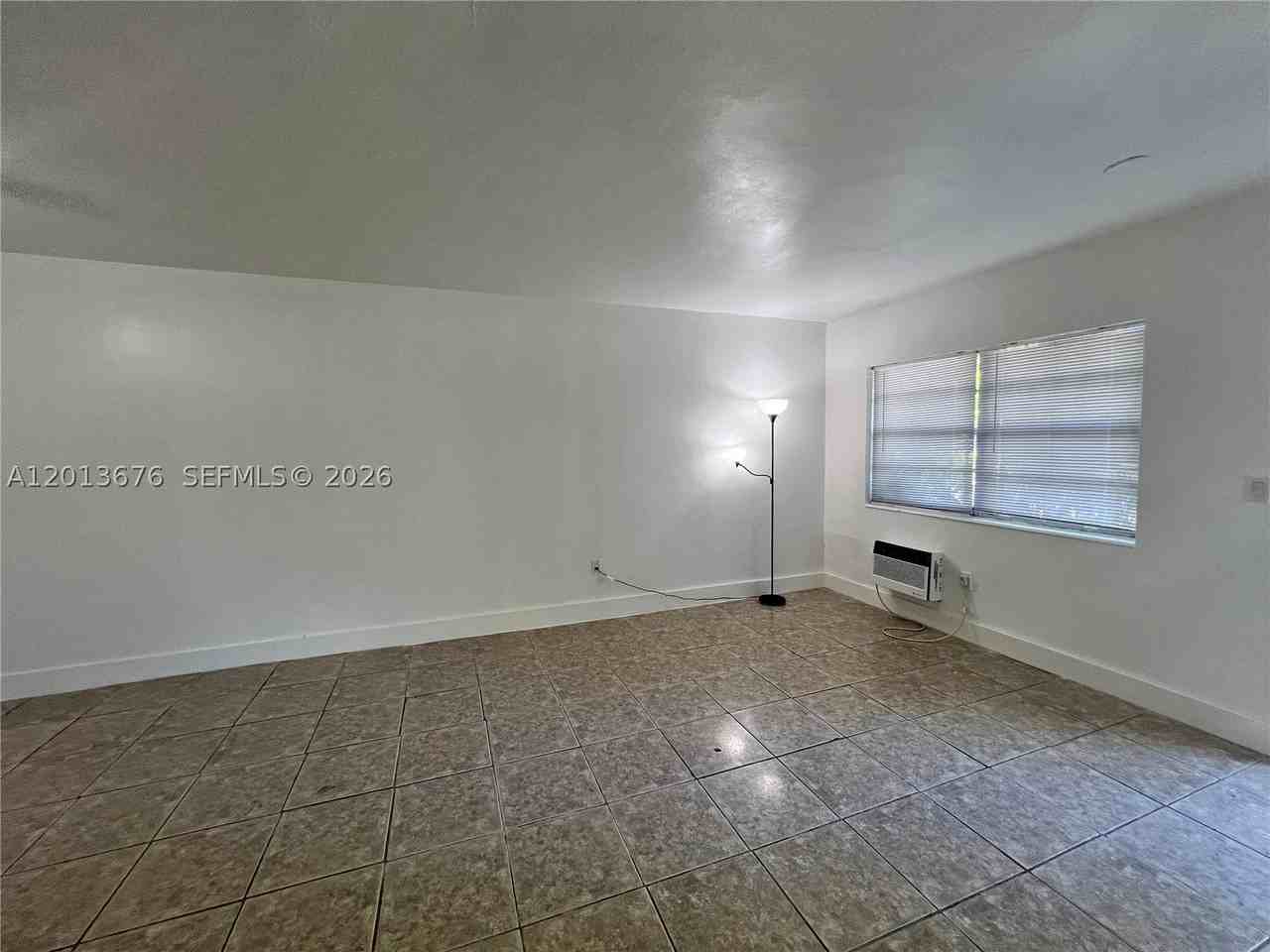 5600 Ne 1st Ave #2 - Photo 3 of 7