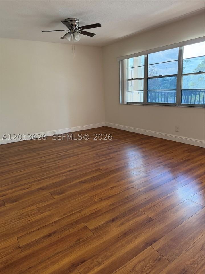 1551 Sw 135th Ter #311G - Photo 6 of 26