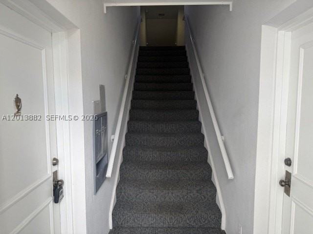 170 Cypress Club Dr #733 - Photo 3 of 18