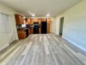 5420 Ne 22nd Ter #5 - Photo 1 of 1