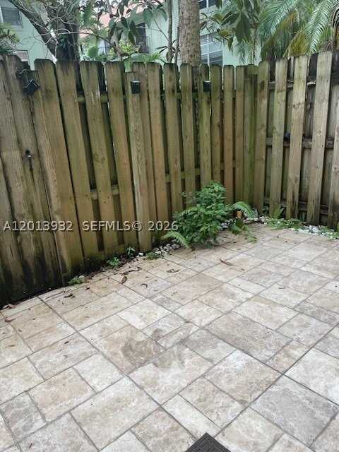 807 W Oakland Park Blvd #G2 - Photo 5 of 15