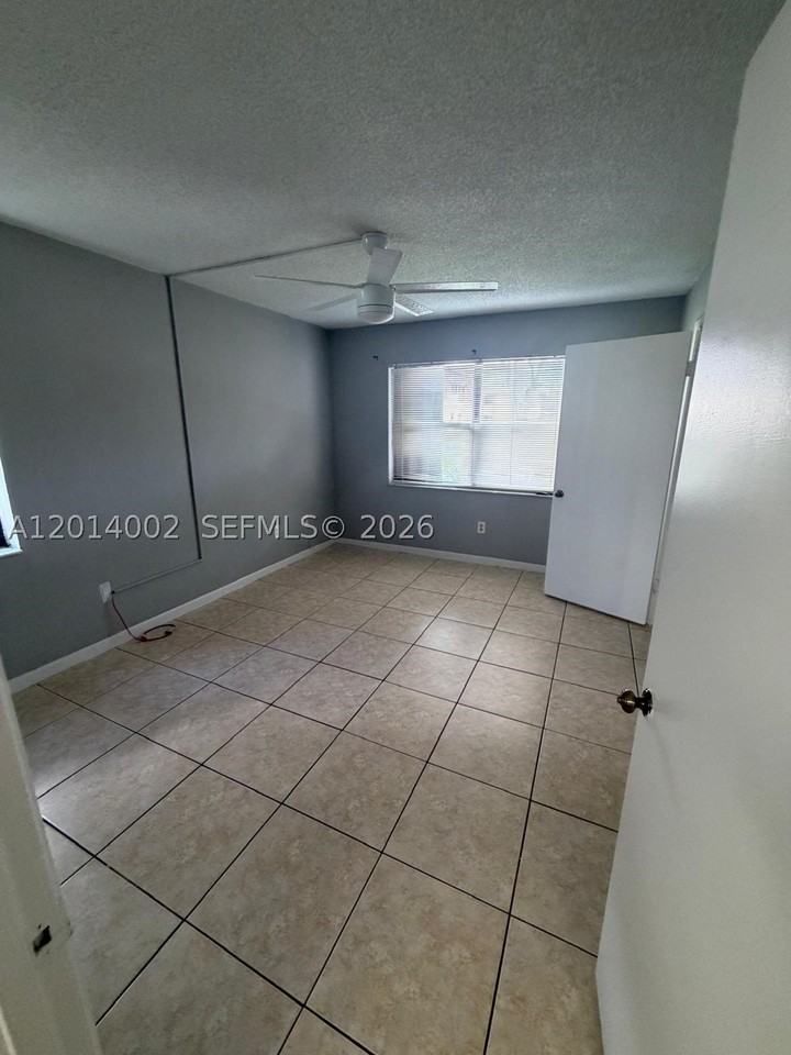 20825 Ne 8th Ct #103-19 - Photo 3 of 5