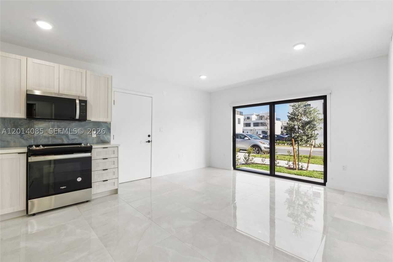 14584 Sw 261st Ter #1 - Photo 5 of 16