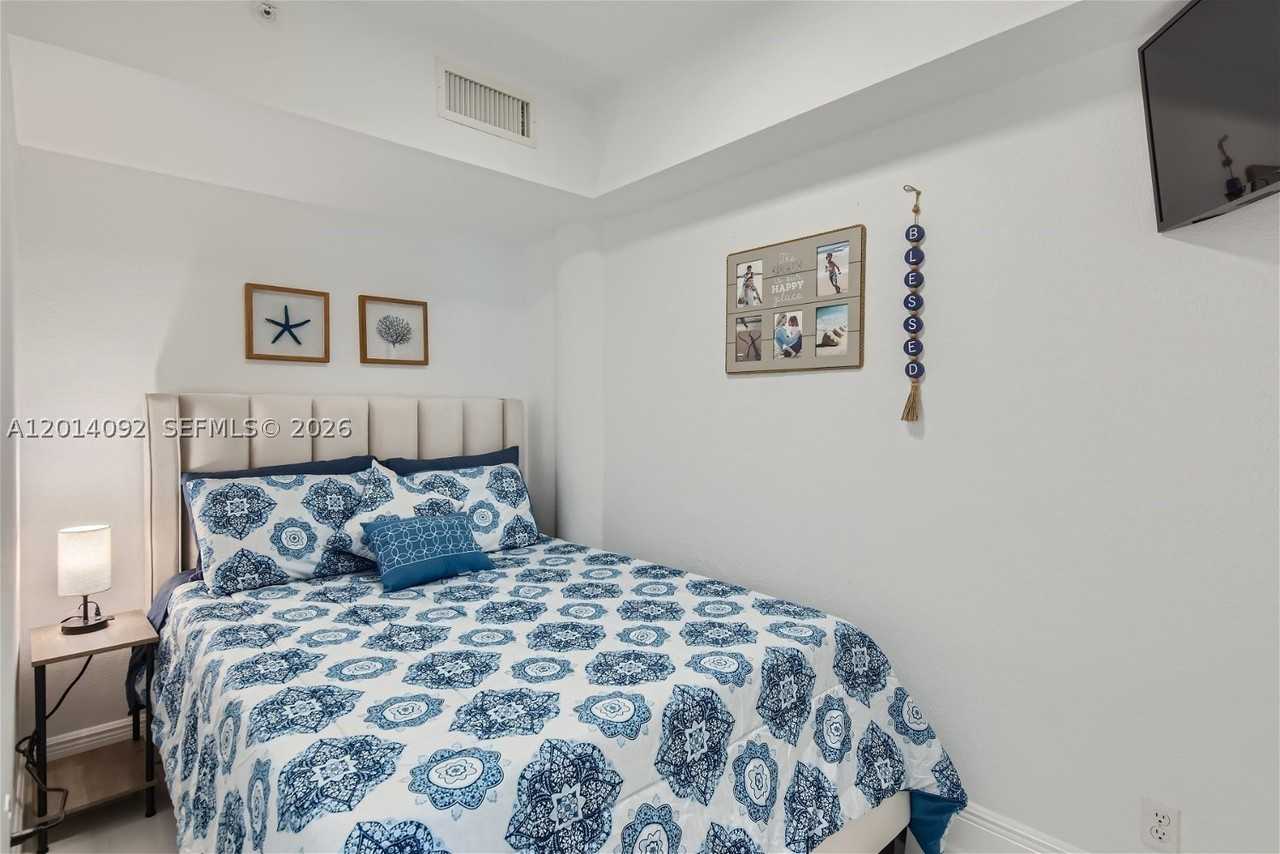 2501 S Ocean Dr #1103 - Photo 7 of 23