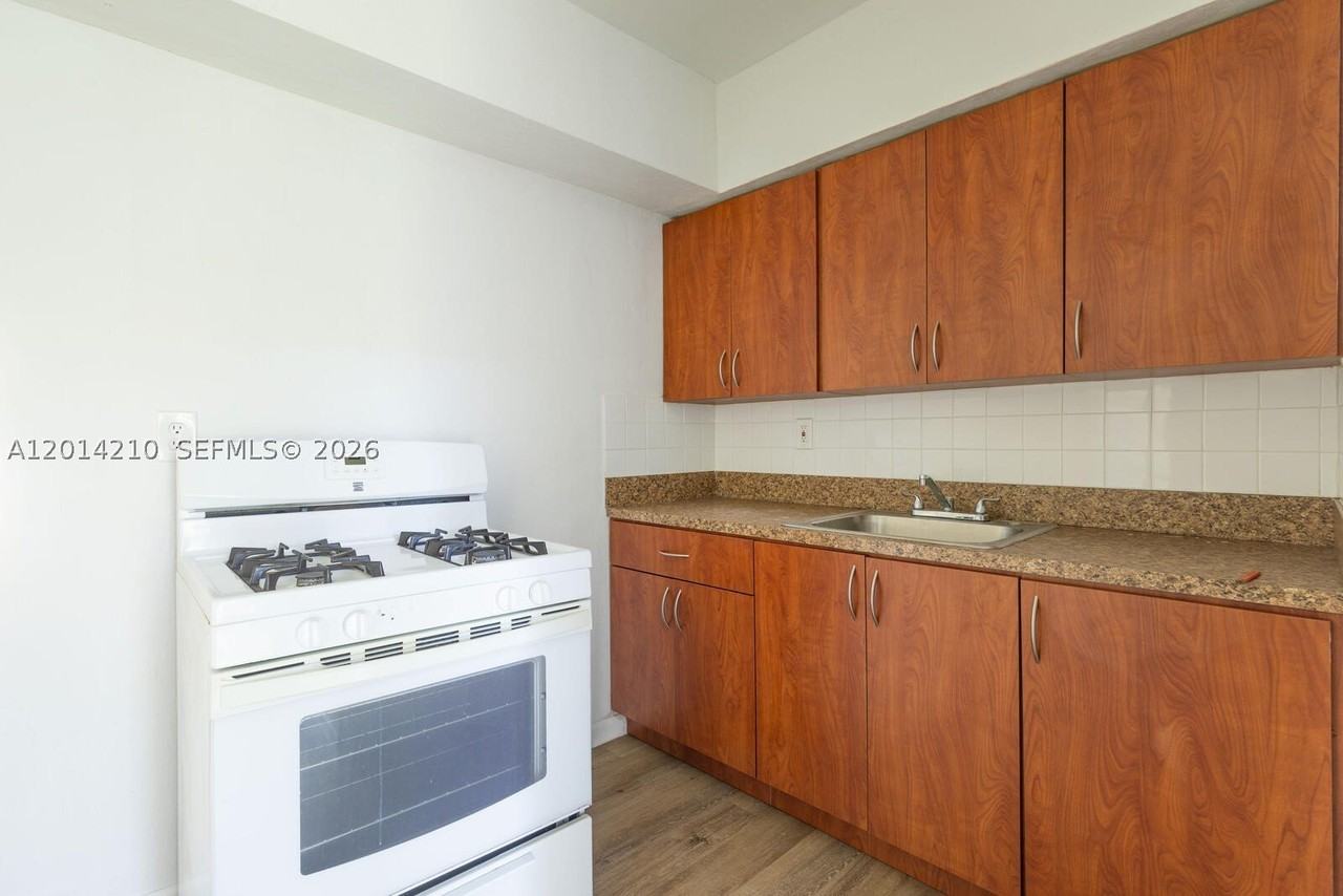 13651 Sw 268th St #8 - Photo 3 of 6