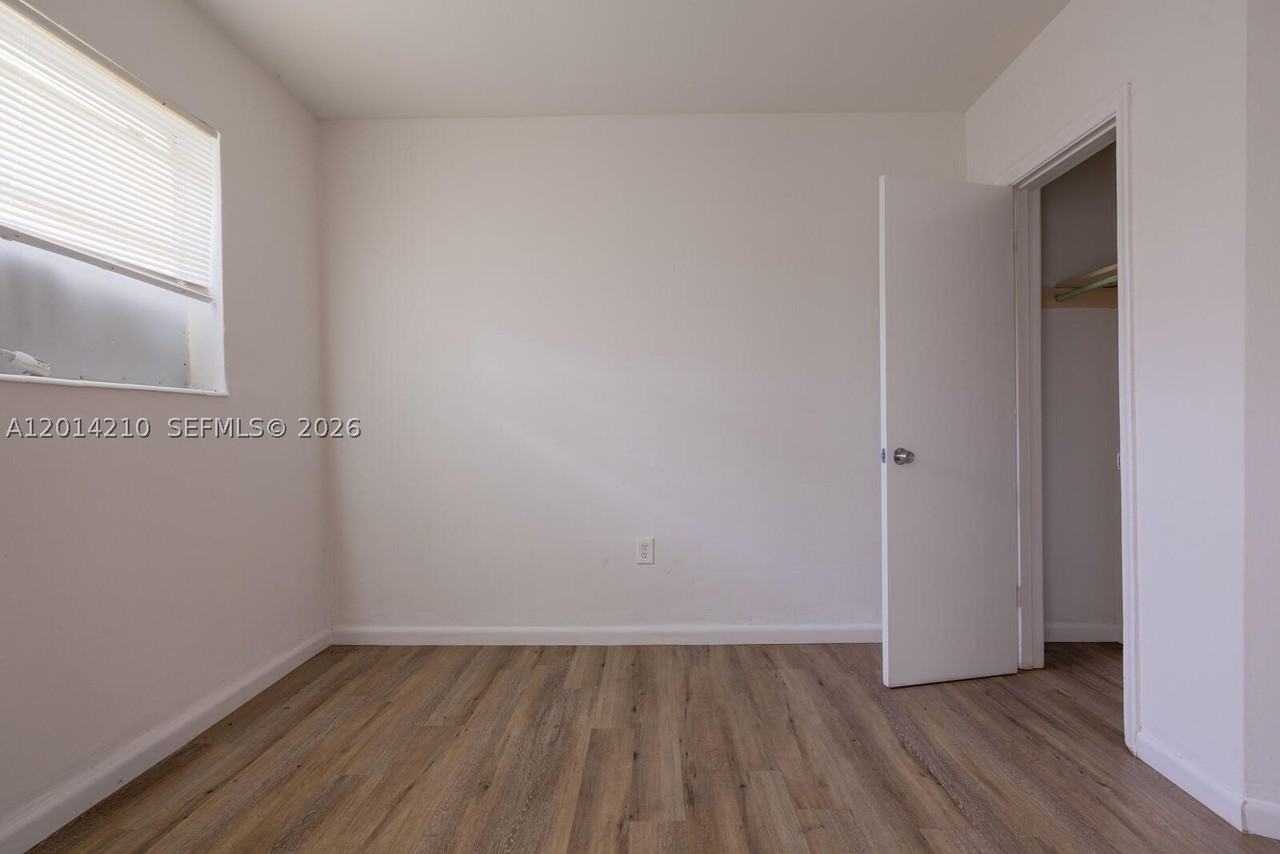 13651 Sw 268th St #8 - Photo 5 of 6