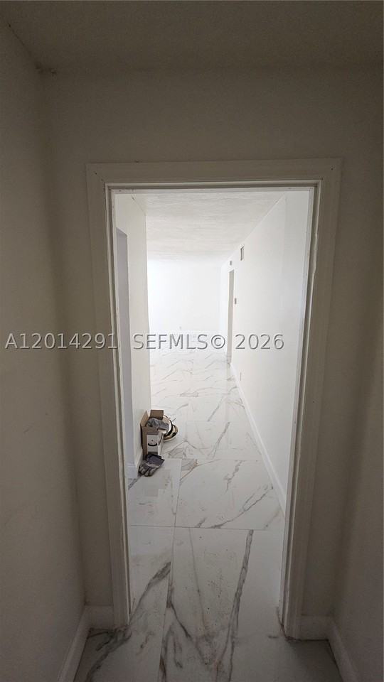1524 Sw 5th Pl #B - Photo 4 of 17