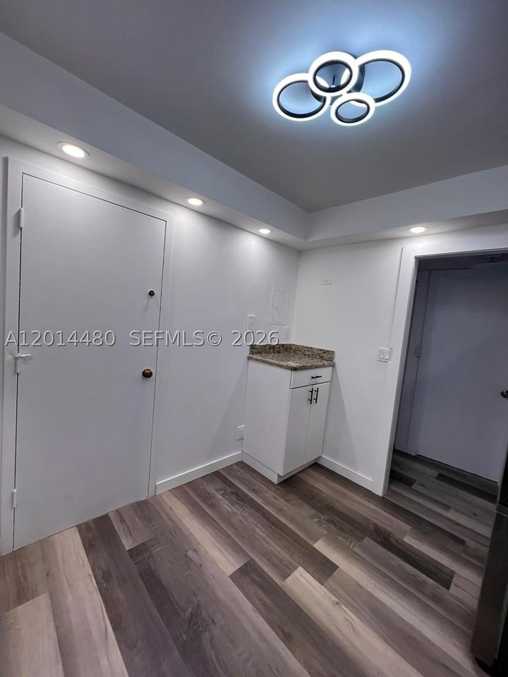3800 S Ocean Dr #1808 - Photo 4 of 12
