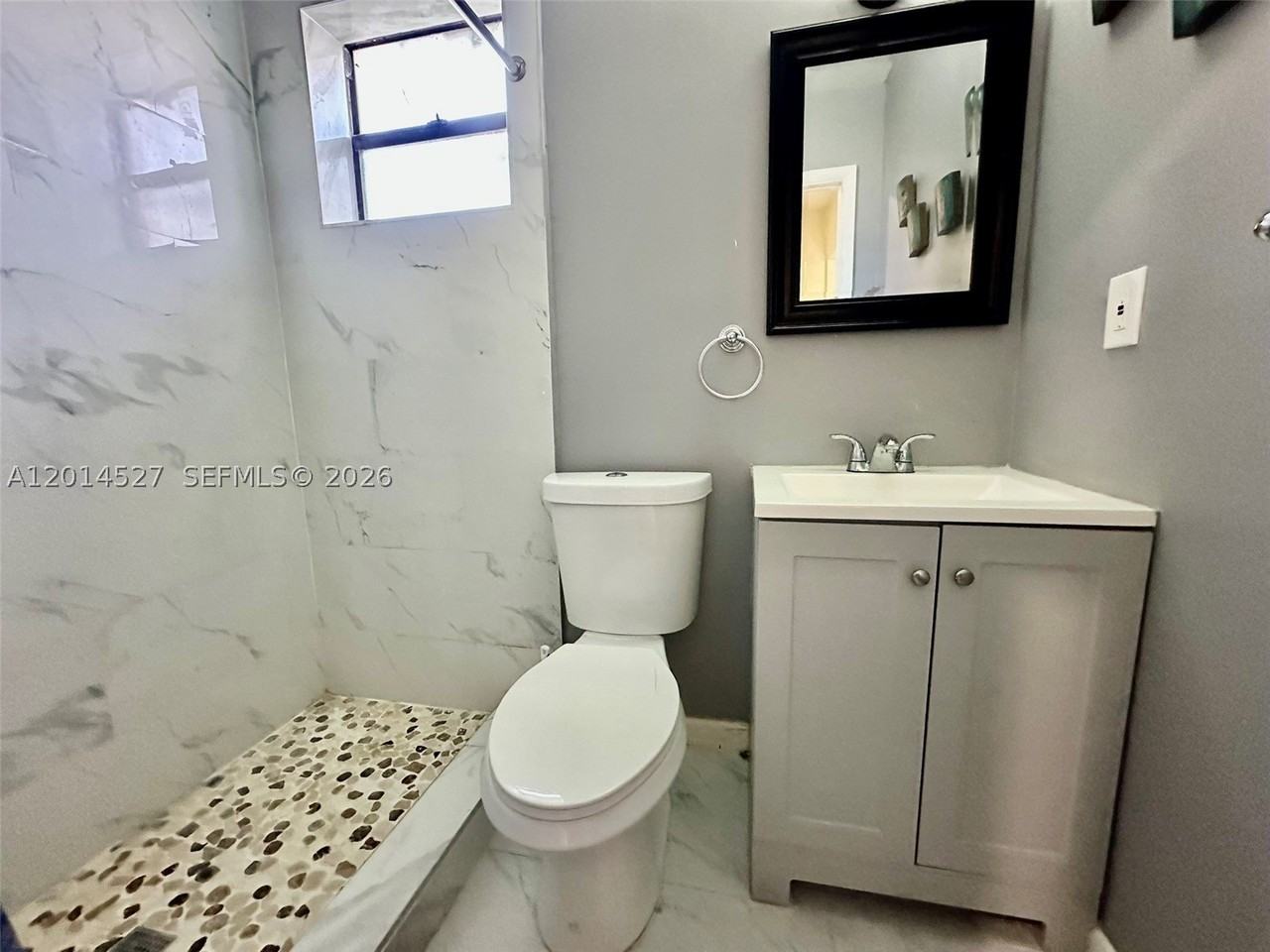 4733 Nw 192nd St - Photo 4 of 13