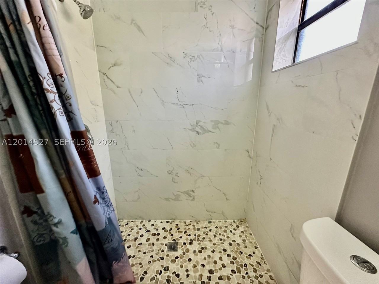 4733 Nw 192nd St - Photo 6 of 13