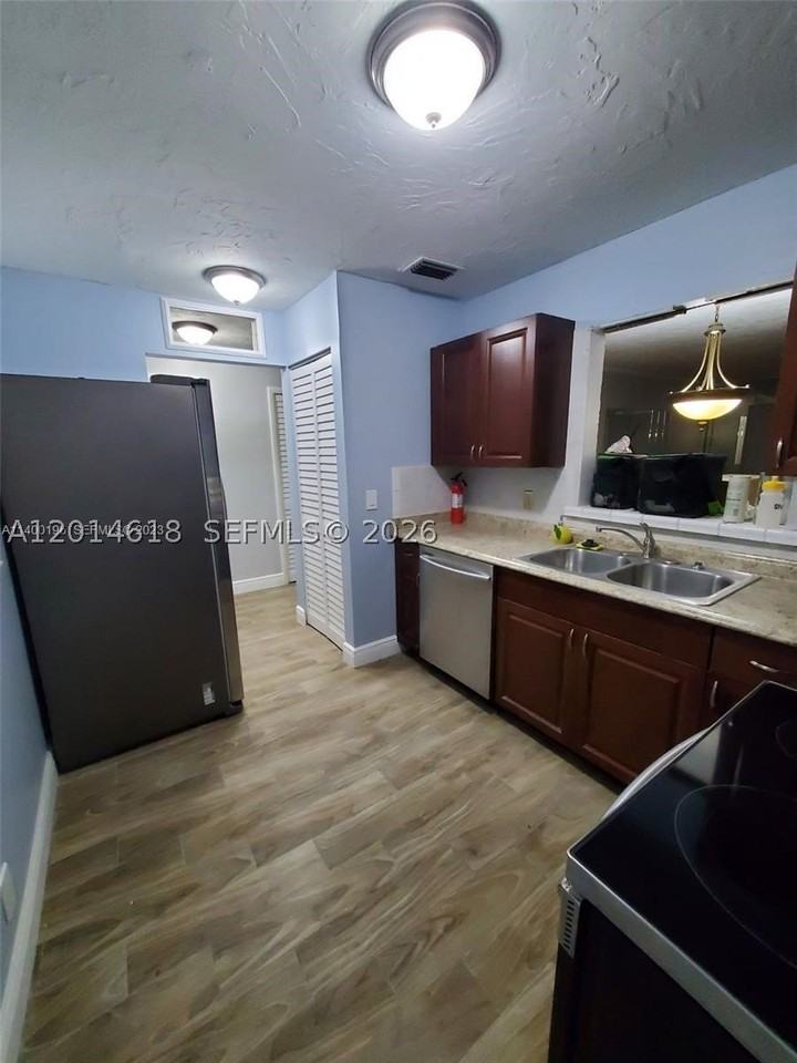 8000 Lagos De Campo Blvd #A303 - Photo 2 of 13