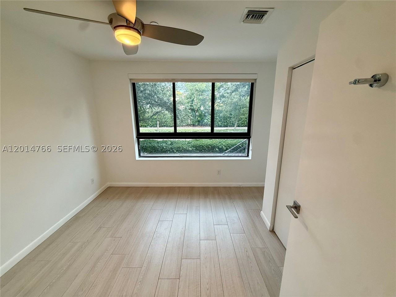 119 Ne 6th St #119 - Photo 3 of 19