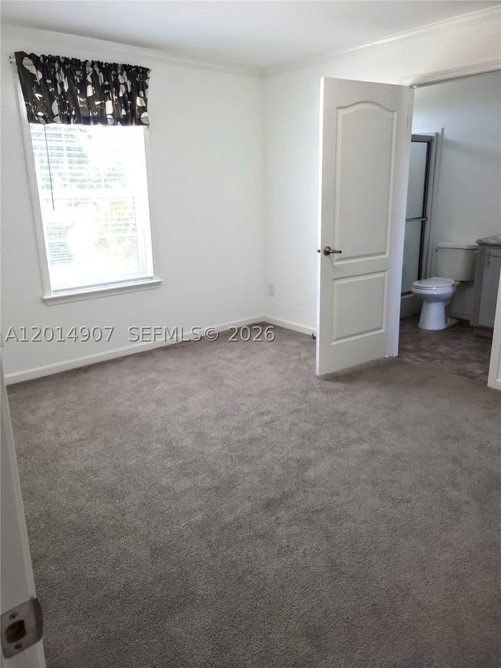 799 Hazel St #799 - Photo 7 of 13
