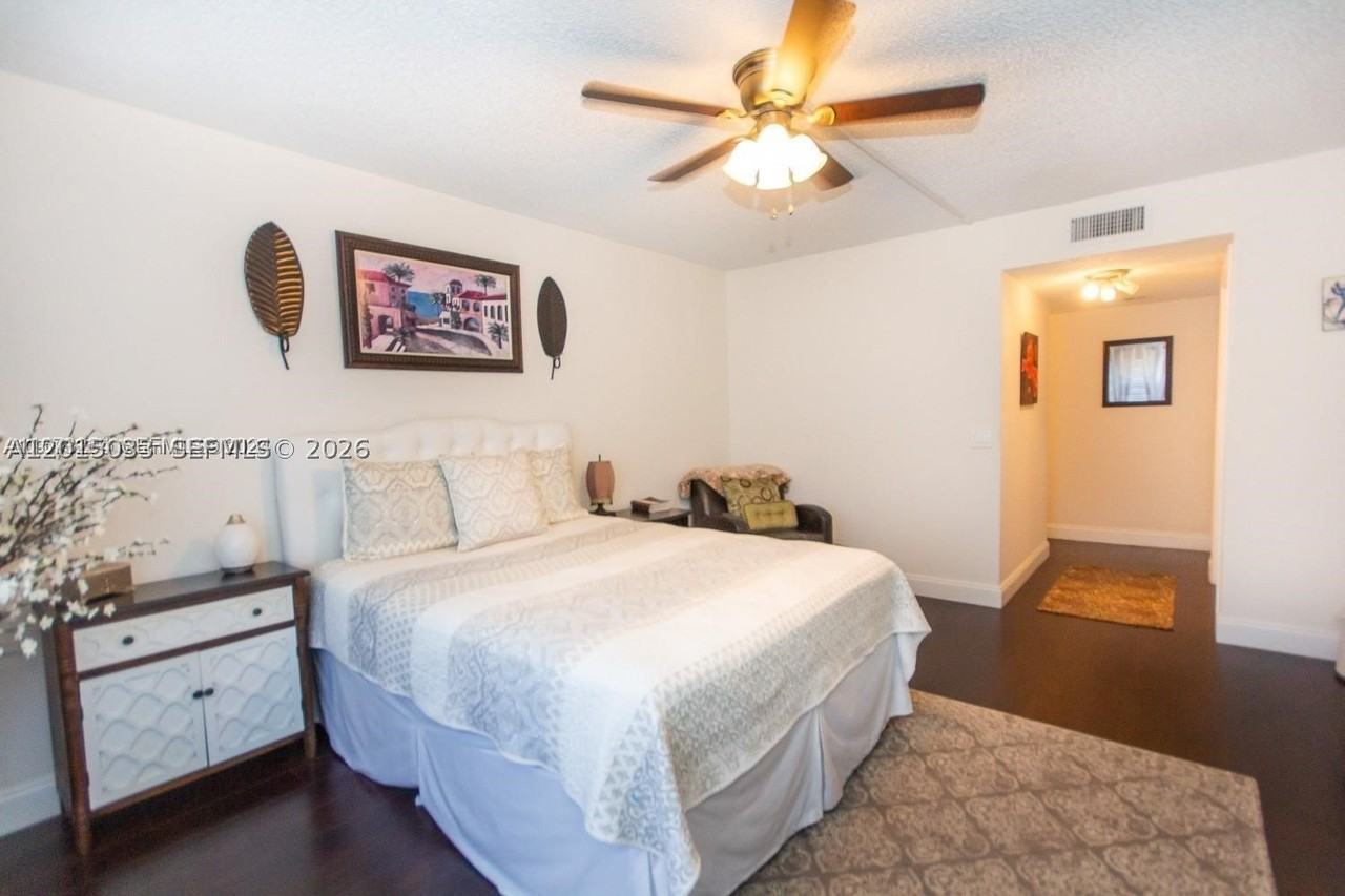 16561 Blatt Blvd #201 - Photo 6 of 36