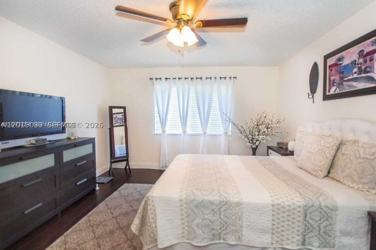 16561 Blatt Blvd #201 - Photo 7 of 36