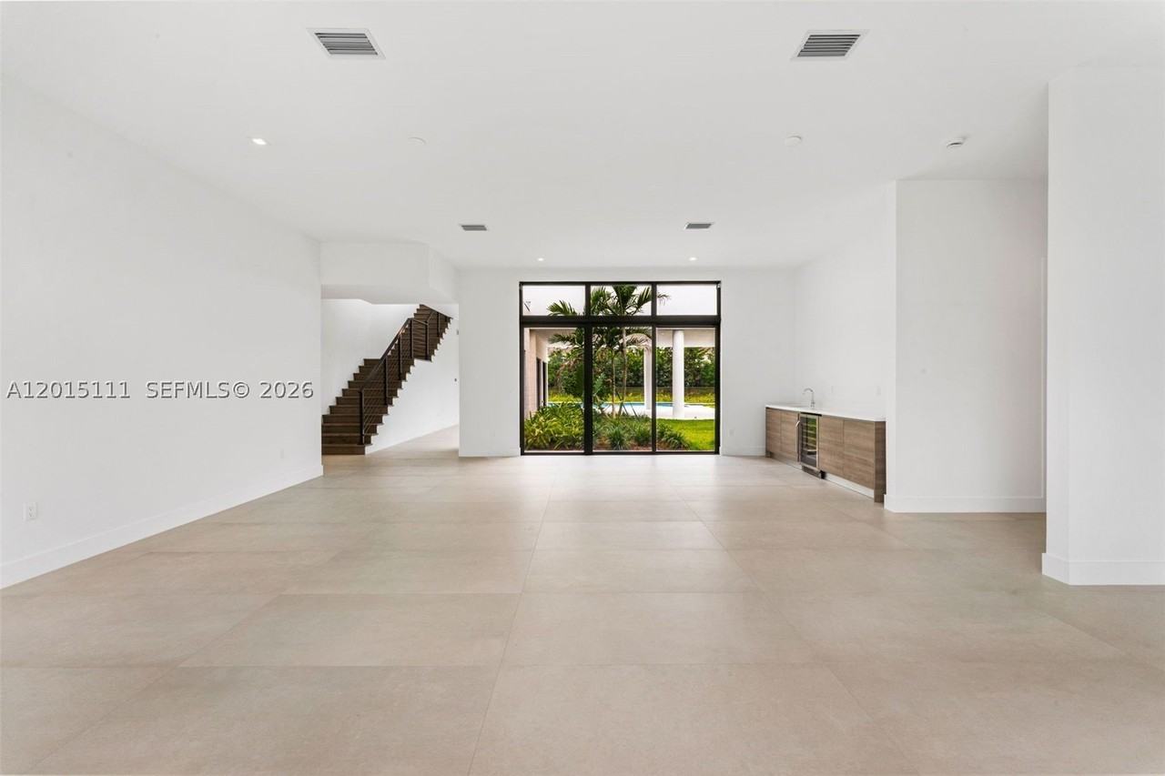 16700 Botaniko Dr N - Photo 3 of 22