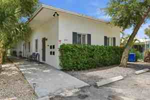 featured image of 830 Se 14th St #3