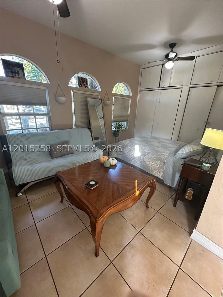 1678 Sw 11th St - Photo 7 of 9