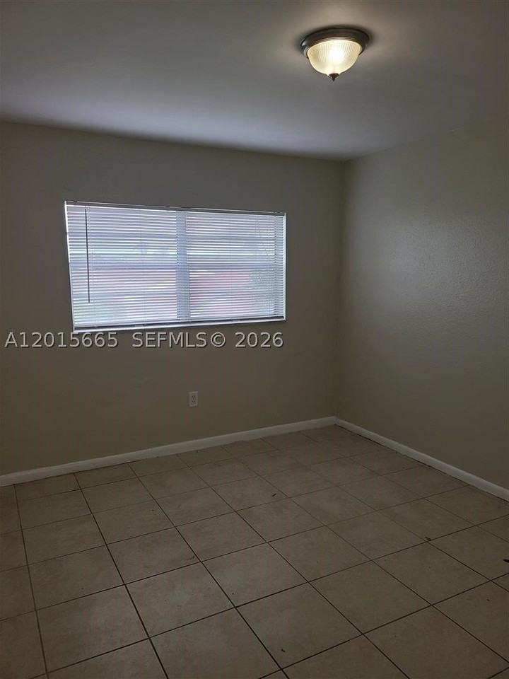 5100 Sw 41st St #322 - Photo 6 of 8