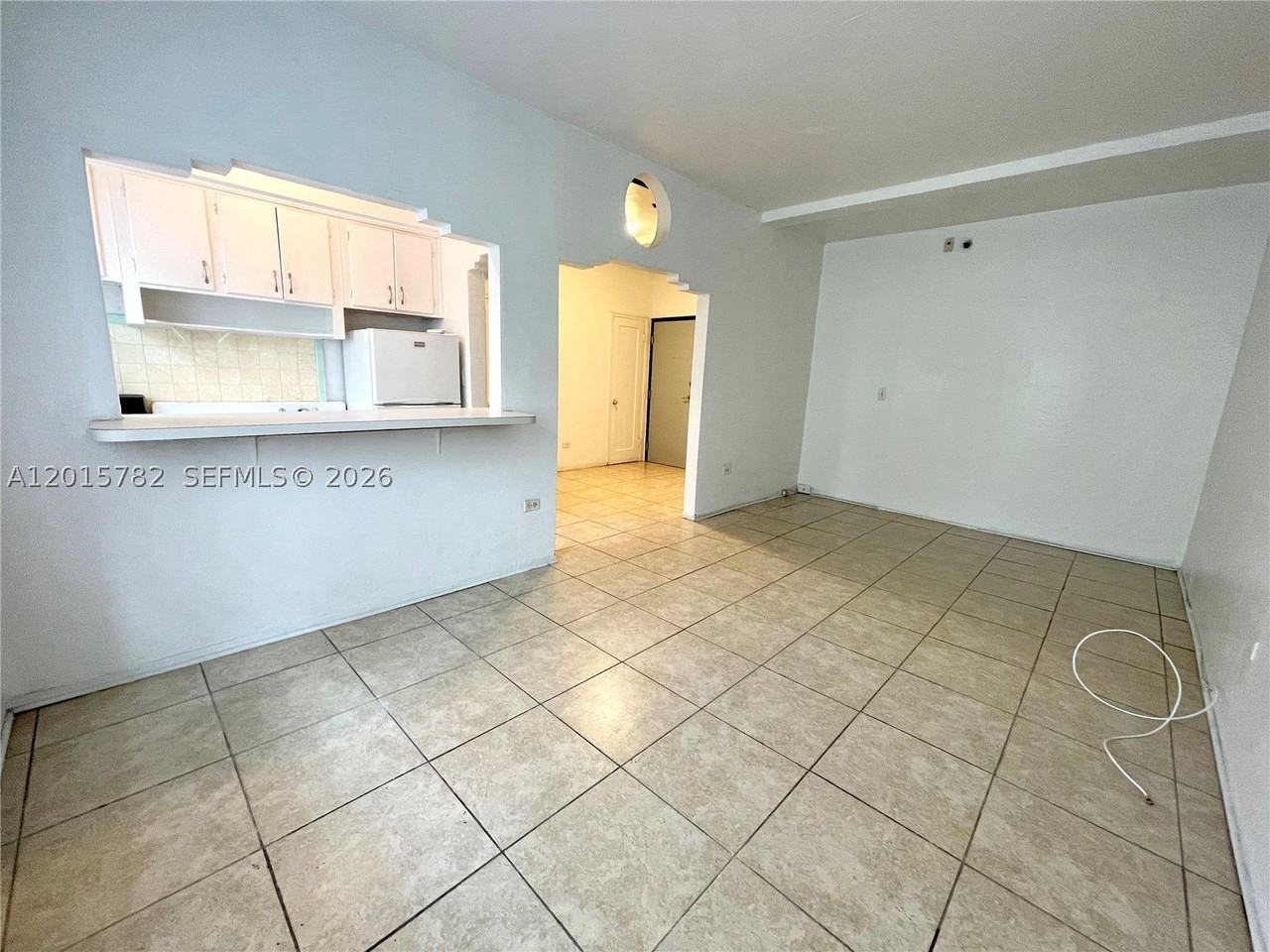 901 Collins Ave #103 - Photo 3 of 10