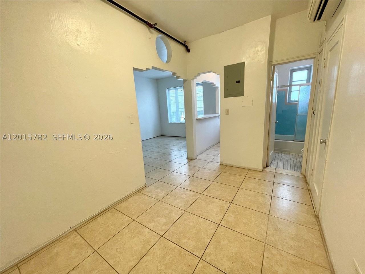 901 Collins Ave #103 - Photo 7 of 10