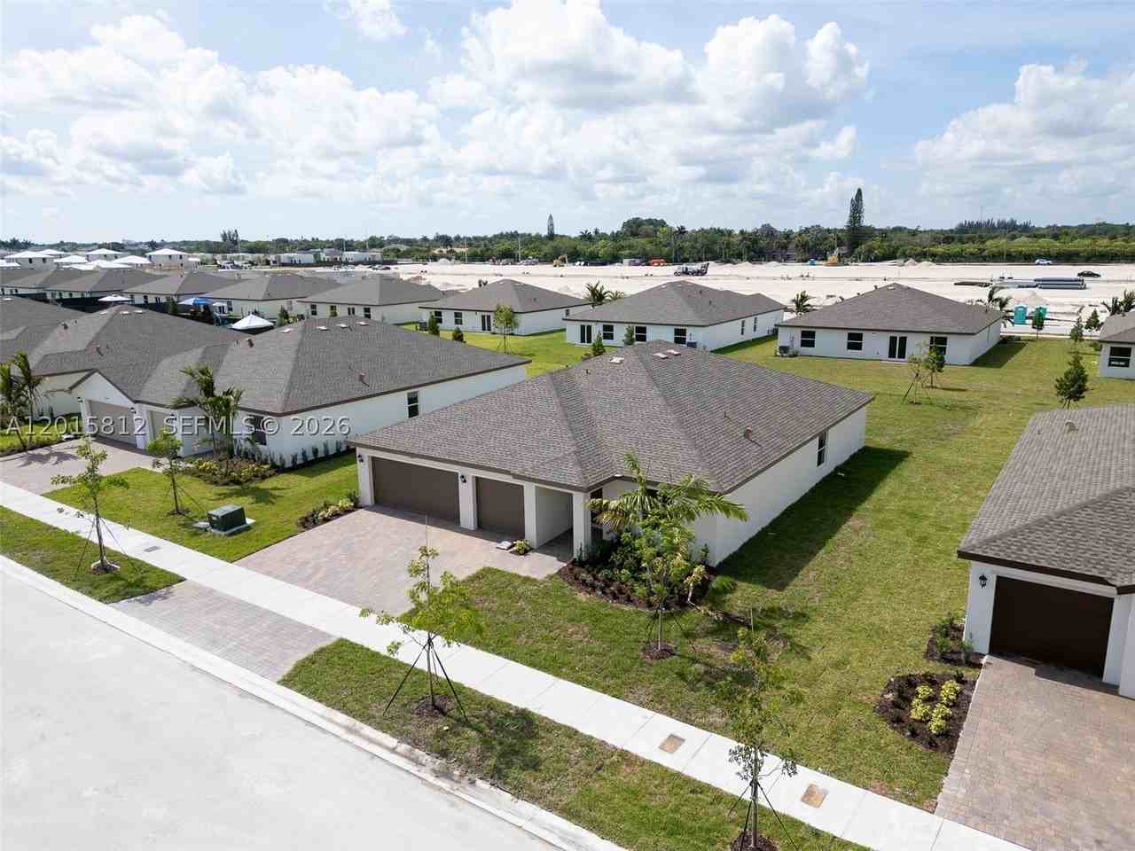 17564 Sw 285th St - Photo 2 of 43
