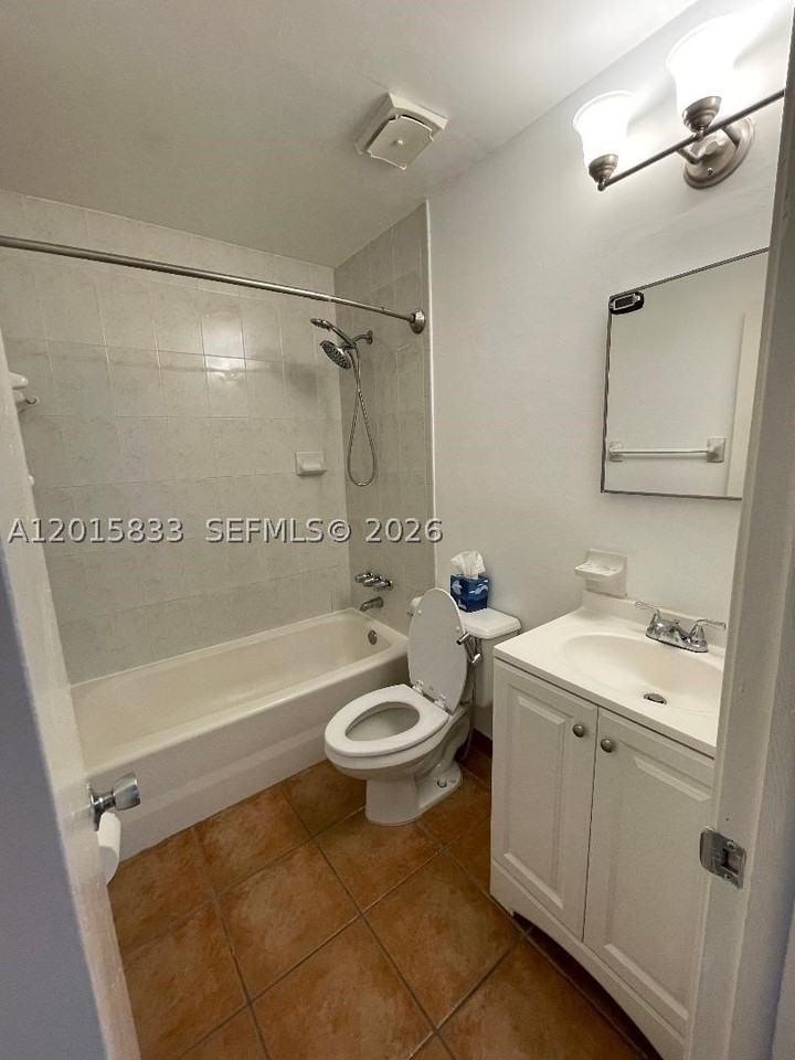 10112 Sw 20th St - Photo 5 of 10