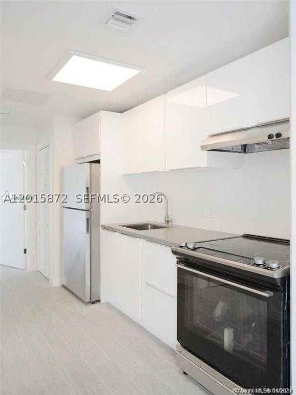 620 Michigan Ave #7 - Photo 2 of 5