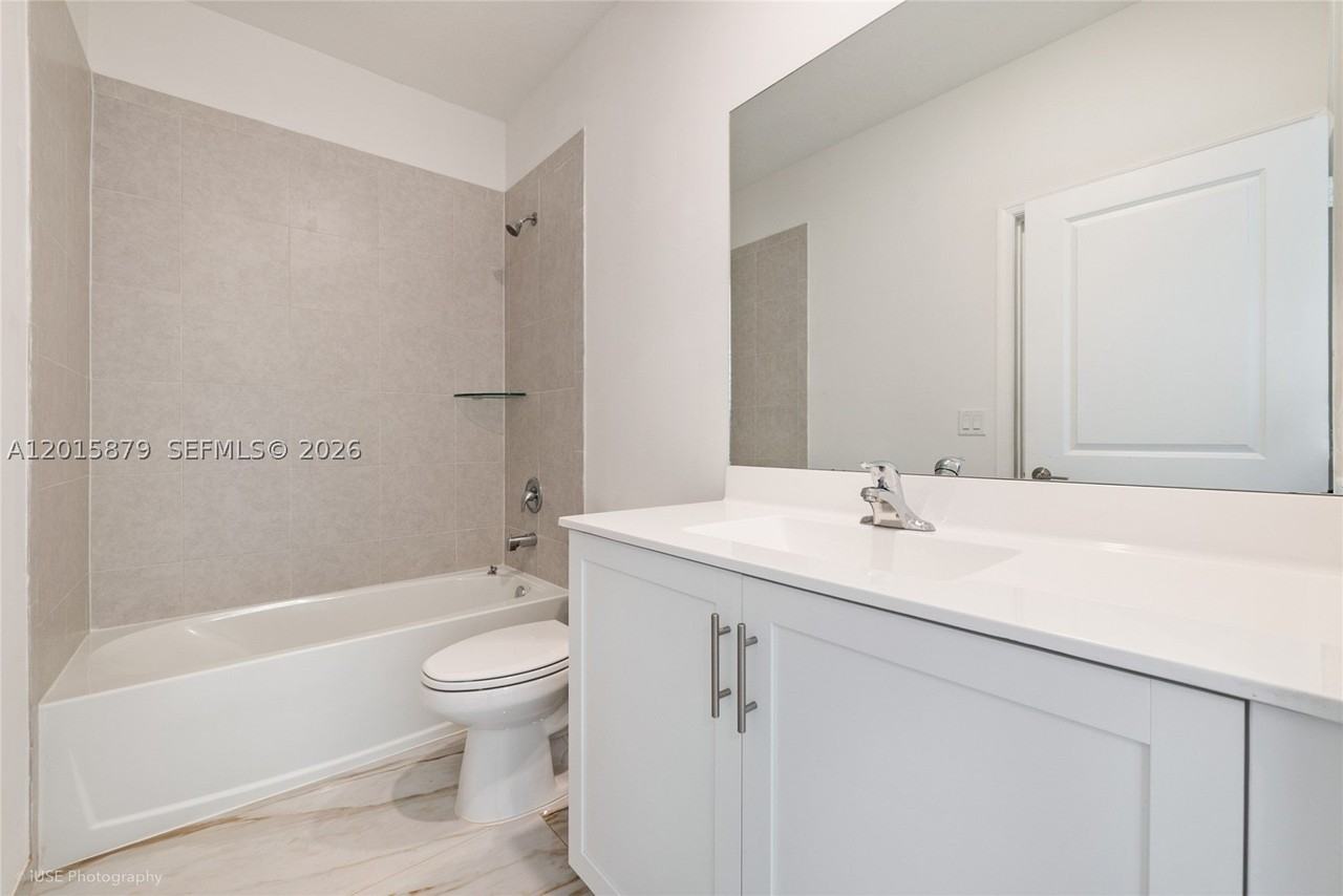 28725 Sw 133rd Ct #28725 - Photo 3 of 13