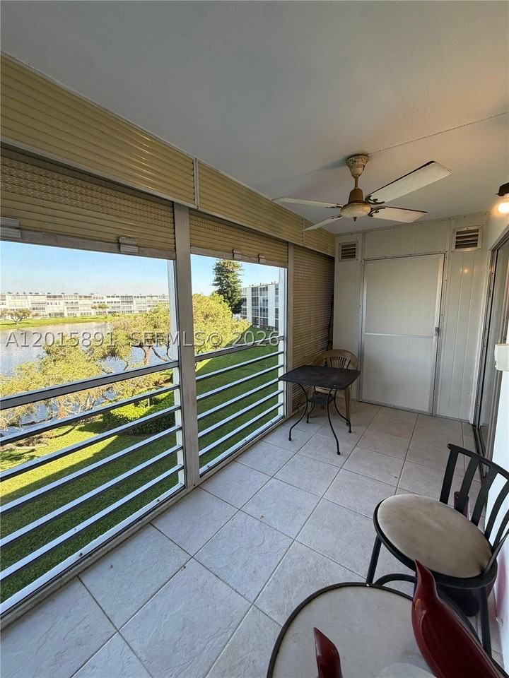 3032 Hythe B #3032 - Photo 2 of 27