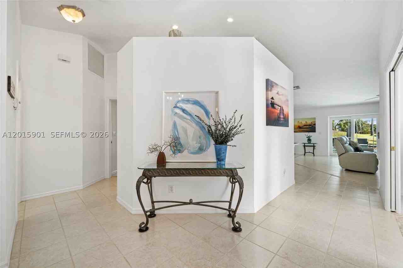 21489 Sheridan Run - Photo 6 of 50