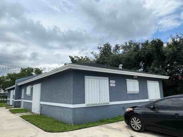 2249 Nw 66th St #2249 - Photo 2 of 25