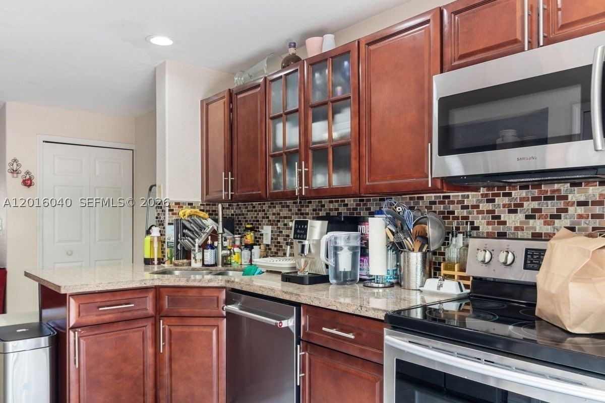 5605 Nw 109th Ave #71 - Photo 6 of 20