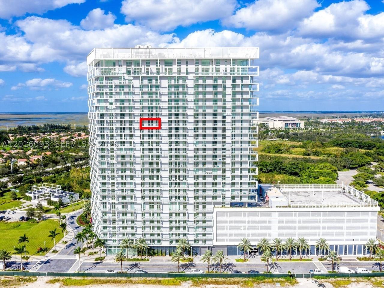 2000 Metropica Way #2007