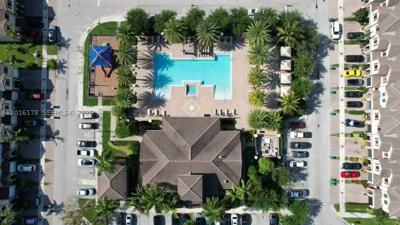 11540 Sw 151st Ave - Photo 5 of 32