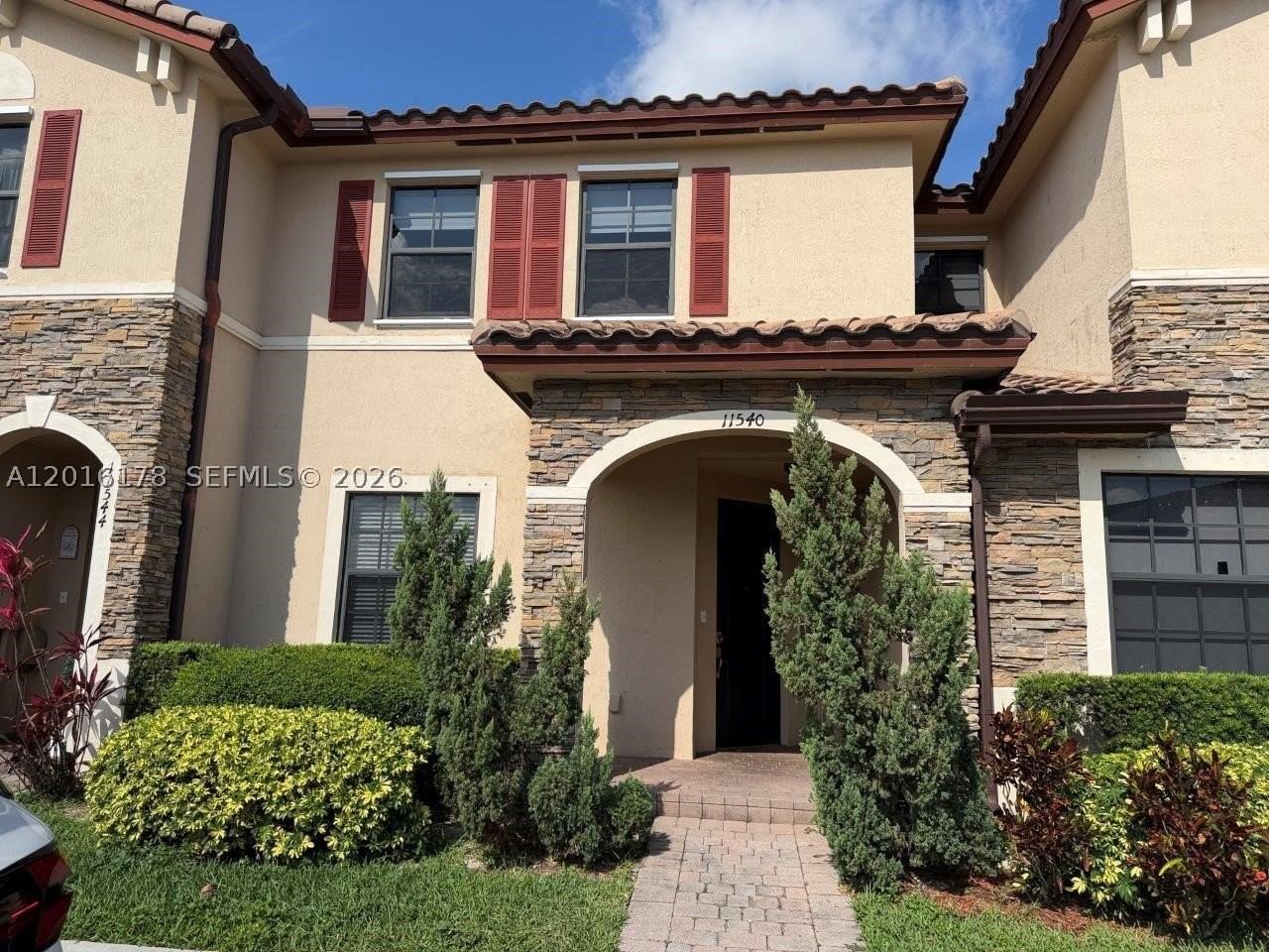 11540 Sw 151st Ave - Photo 7 of 32