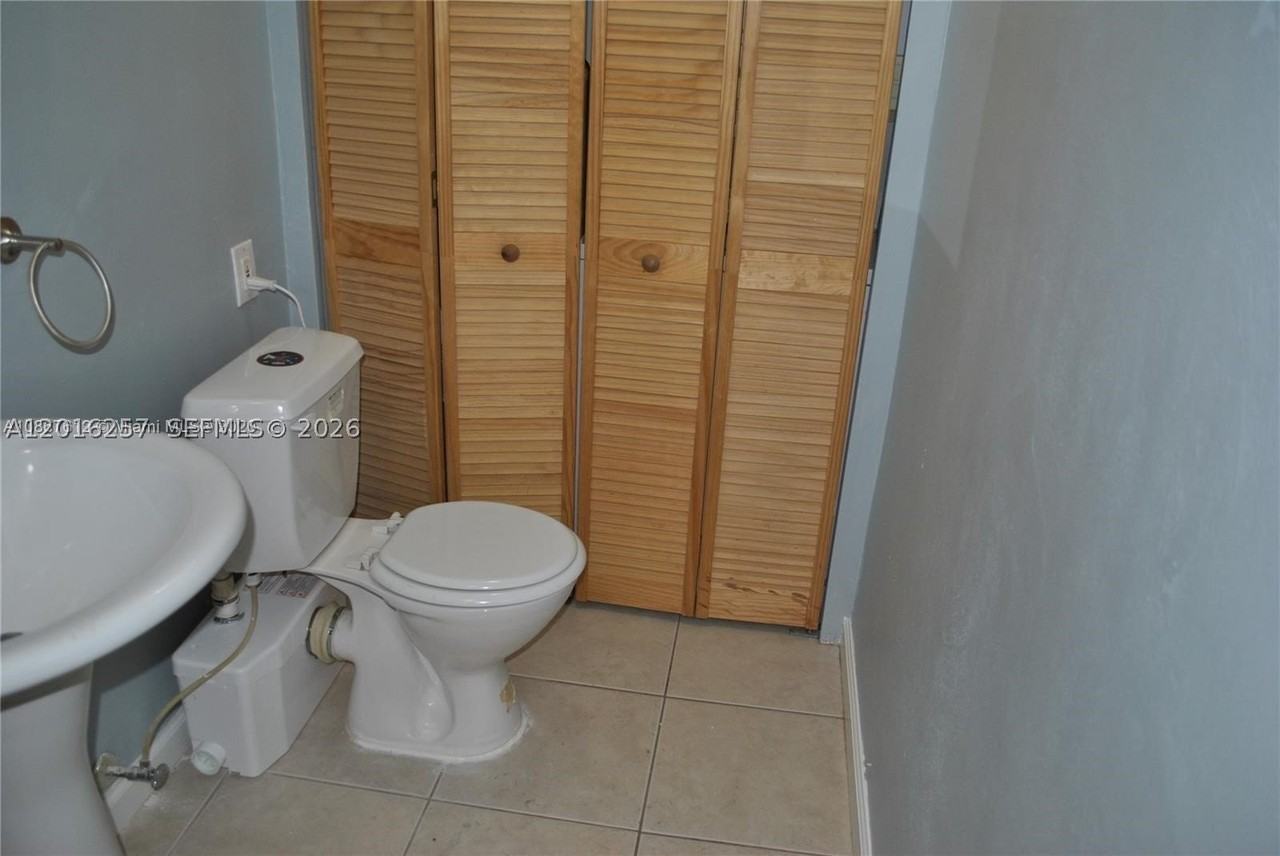 165 Se 4th Ave #165 - Photo 6 of 19