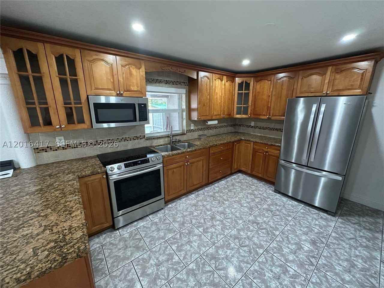 15640 Sw 102nd Pl #15640 - Photo 3 of 35