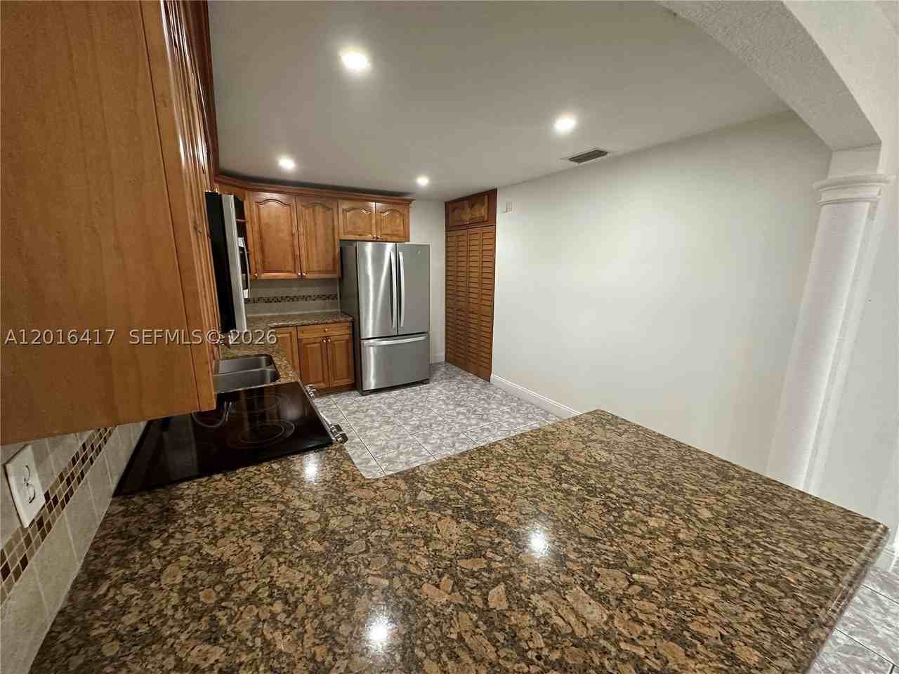 15640 Sw 102nd Pl #15640 - Photo 4 of 35
