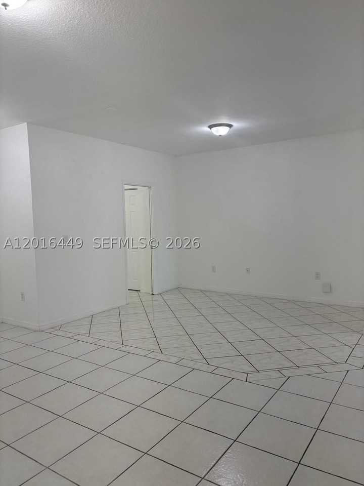 8525 Sw 165th Pl #8525 - Photo 3 of 30