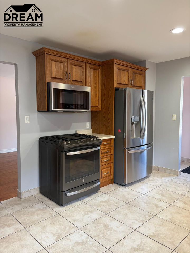 205 Oakburne Pl #1 - Photo 4 of 25