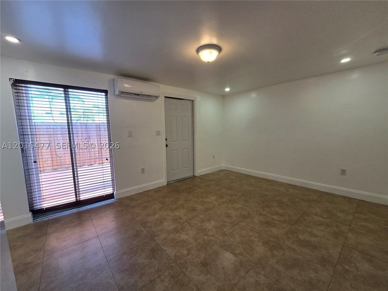 2957 Sw 36th Ct #4 - Photo 2 of 16