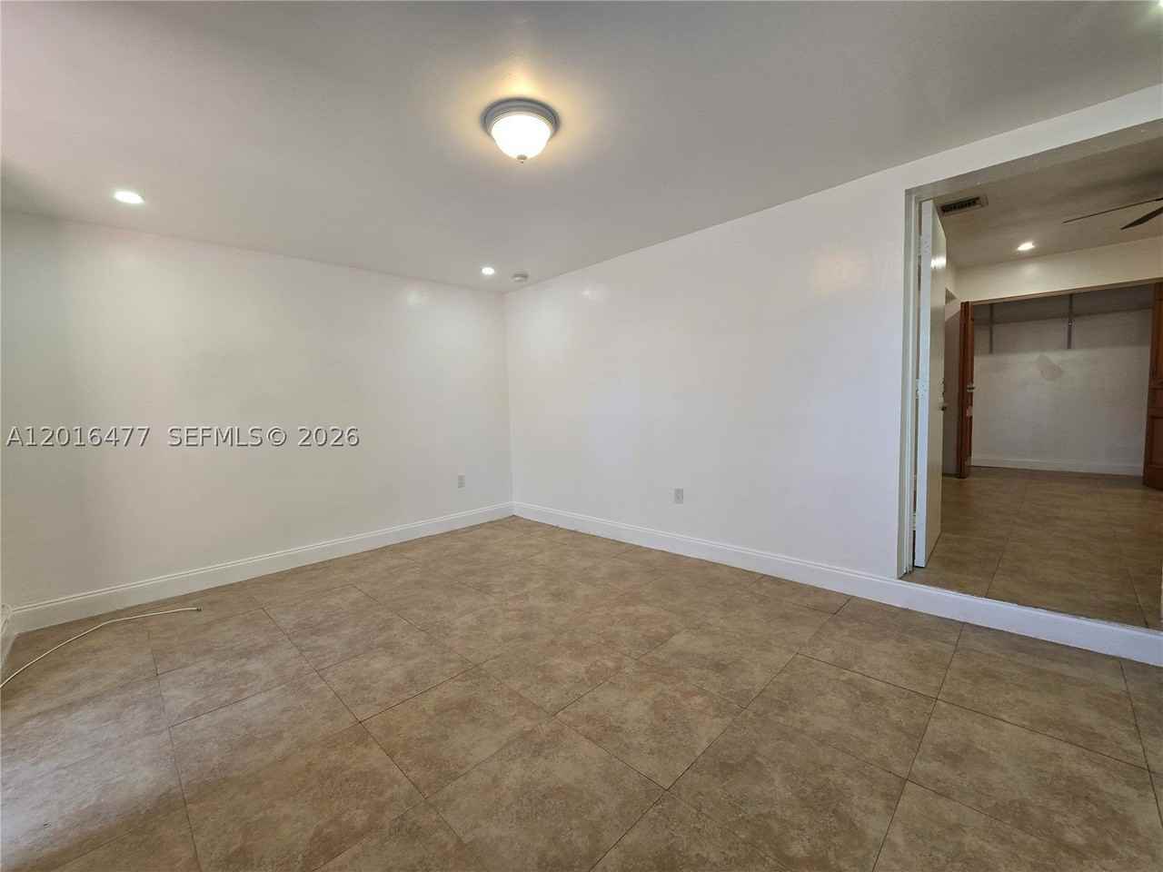 2957 Sw 36th Ct #4 - Photo 6 of 16