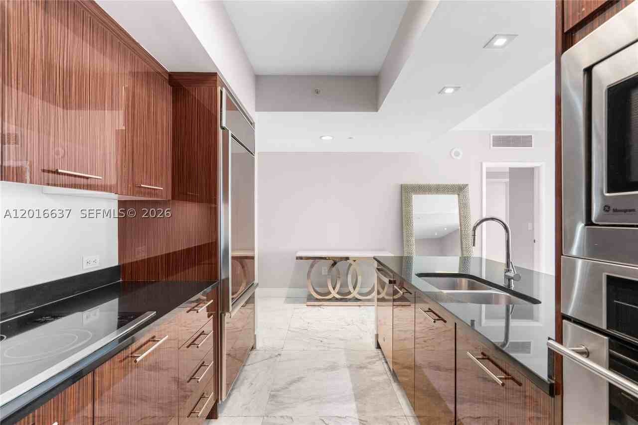 3951 S Ocean Dr #1002 - Photo 6 of 25