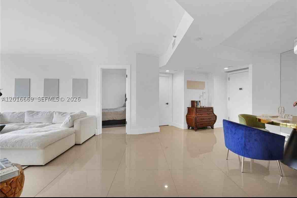 1000 W Island Blvd #2508 - Photo 6 of 50
