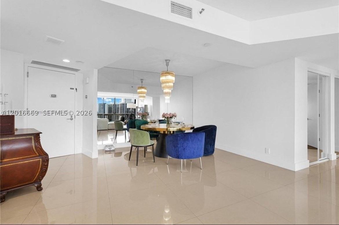 1000 W Island Blvd #2508 - Photo 7 of 50