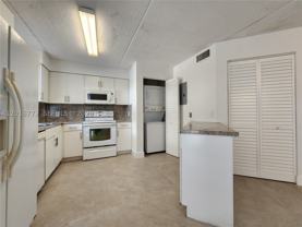 6065 Nw 186th St #208 - Photo 1 of 1